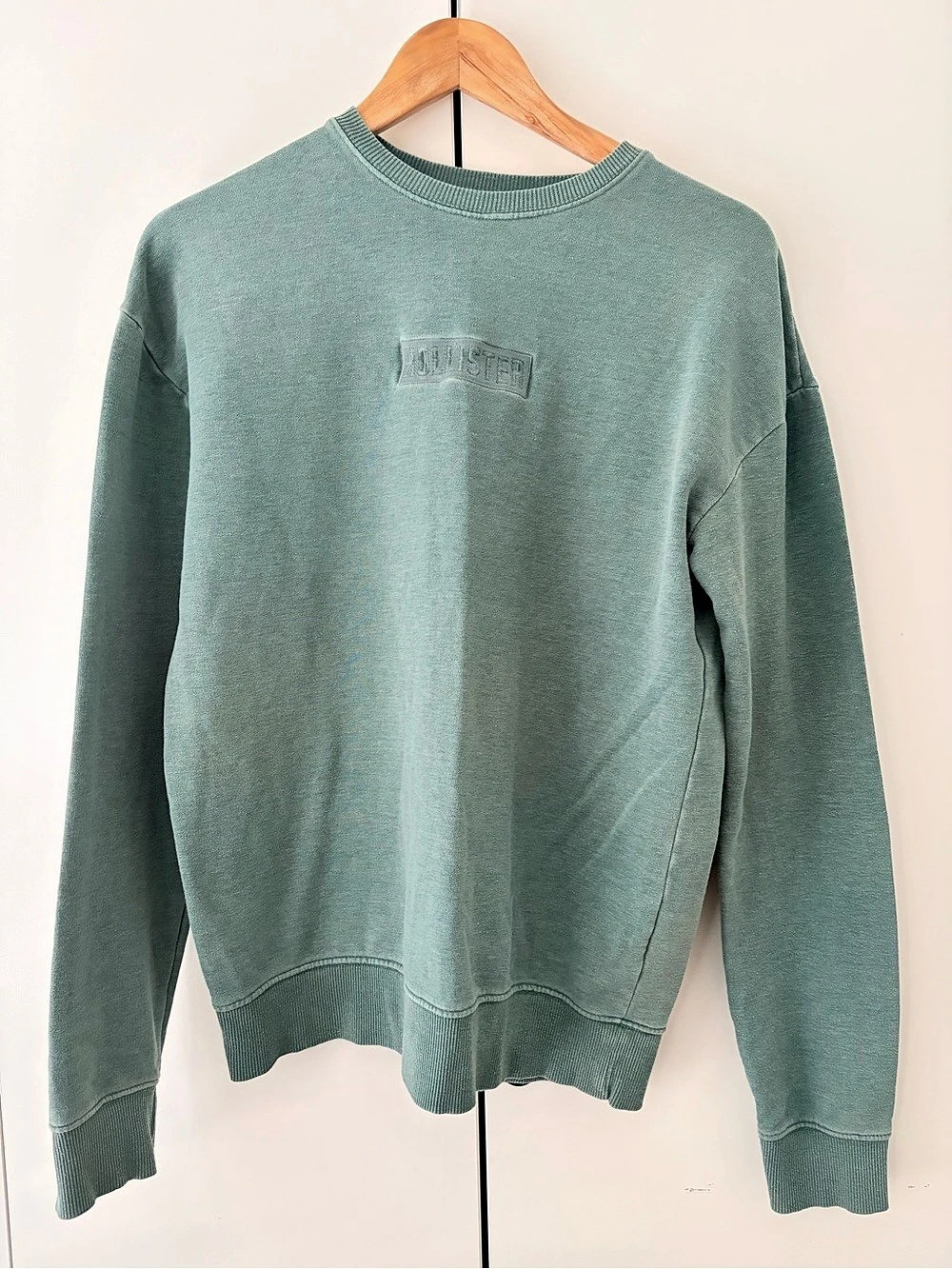 Hollister Sage Green Crewneck Sweatshirt Size Small